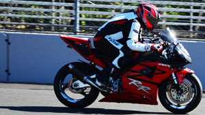 Larry on Honda CBR954RR