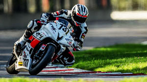 Larry on Yamaha R6