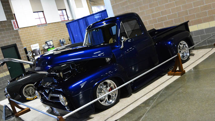 Video -1955 Ford F100 Down and Dirty in Hall of Fame and ISCA Points Battle