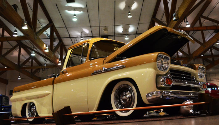 1958 Chevrolet Apache Fleetside