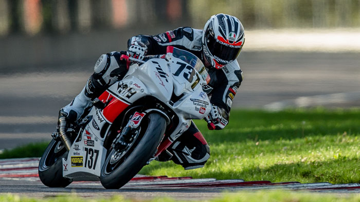 2016 Yamaha R6 at PIR